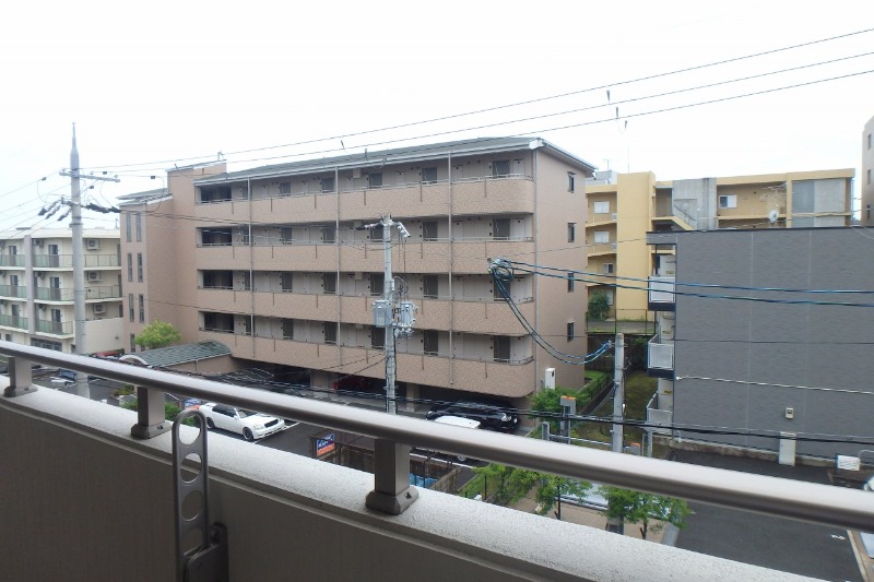 同間取　別号室