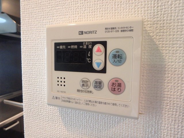 異なるフロアの室内写真です