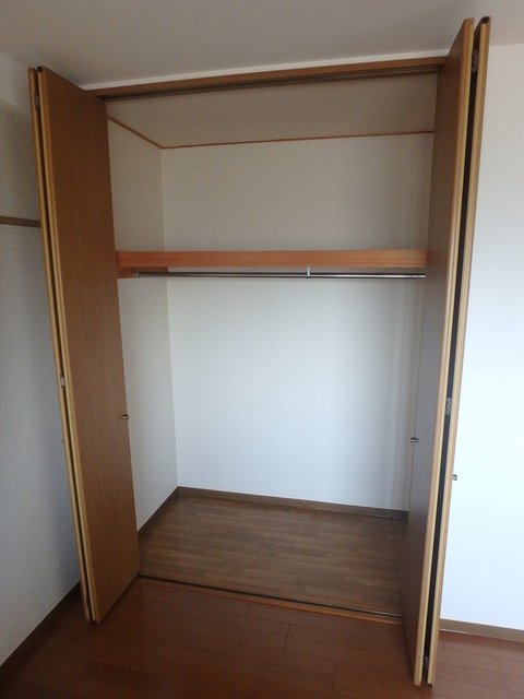 異なる号室の室内写真