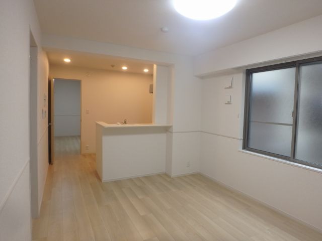 異なる号室の室内写真