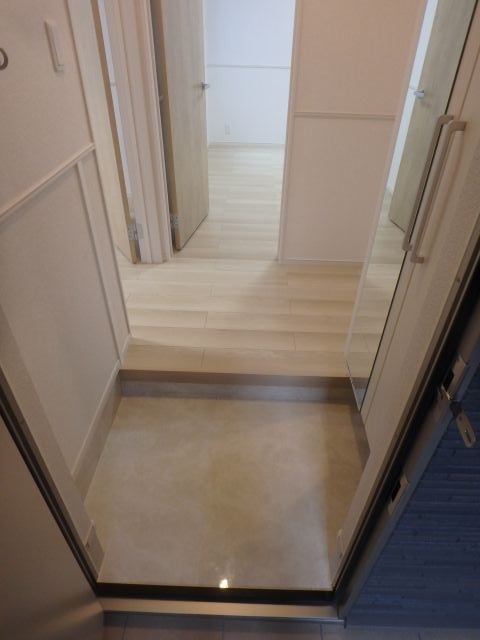 異なる号室の室内写真