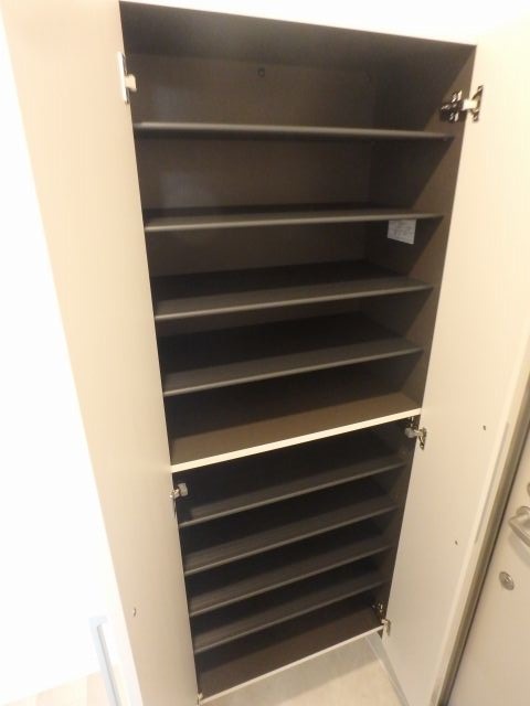 異なる号室の室内写真