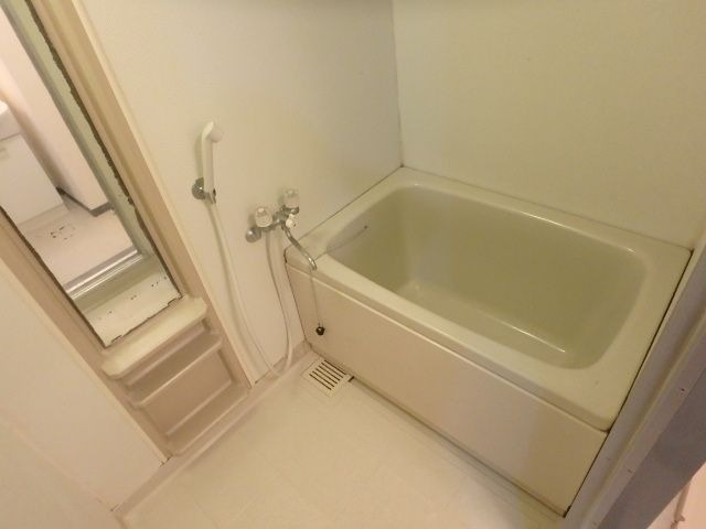 バス