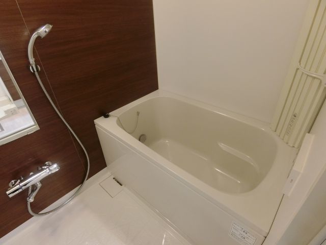 バス