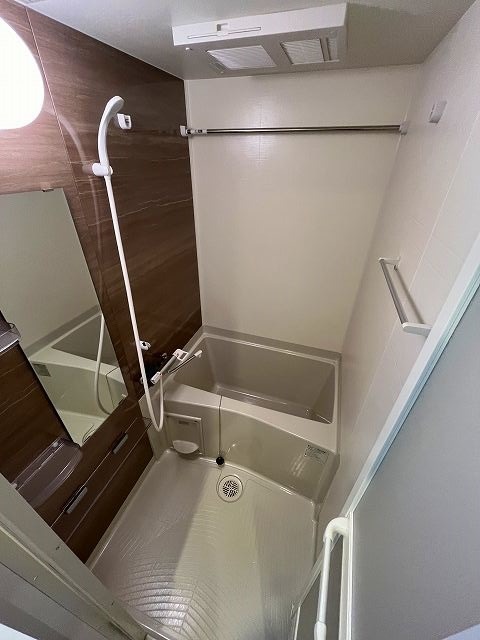 バス