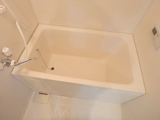 異なる号室の室内写真です