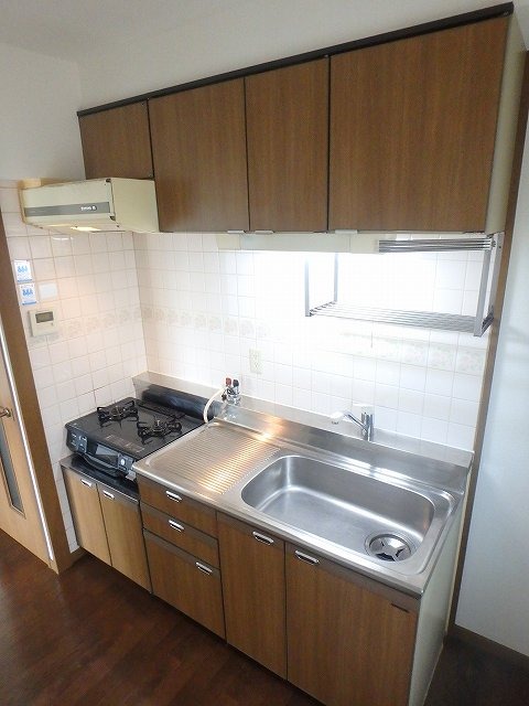 異なる号室の室内写真です