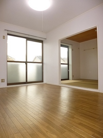 写真は別フロアのものになります