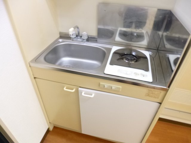 異なる号室の室内写真です