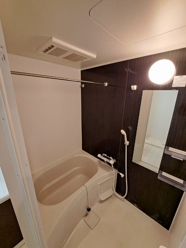 隣のお部屋の室内写真