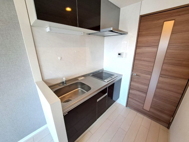 隣のお部屋の室内写真