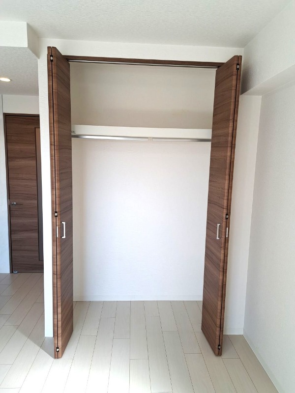 隣のお部屋の室内写真