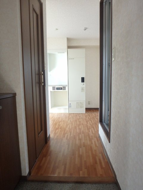 写真は別フロアの物になります。