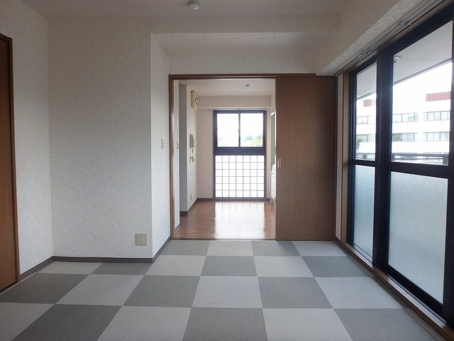 写真は別フロアの物になります。