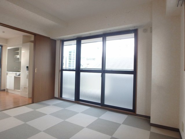 写真は別フロアの物になります。