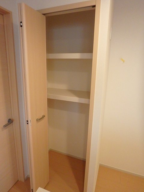 異なる号室の室内写真です