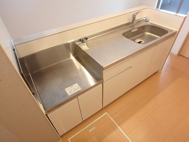 異なる号室の室内写真です