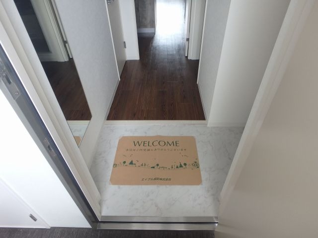 別のお部屋の内観写真です