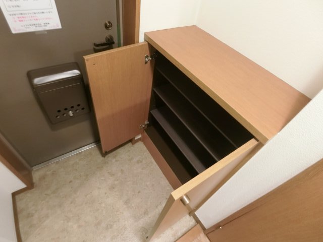 シューズボックス