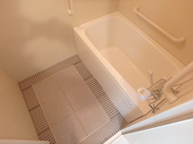 異なる号室の室内写真です