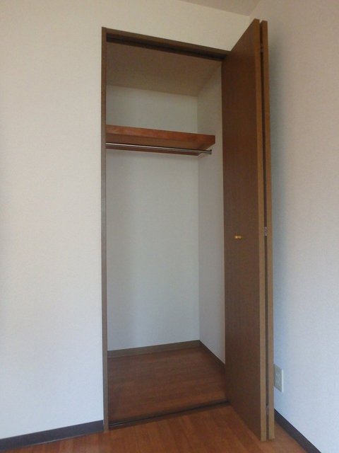 異なる号室の室内写真です