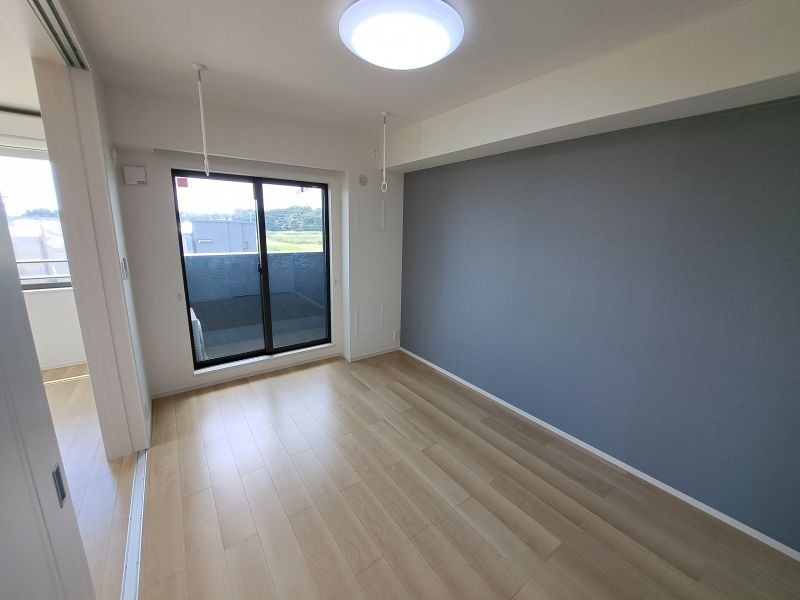 異なる号室の室内写真です