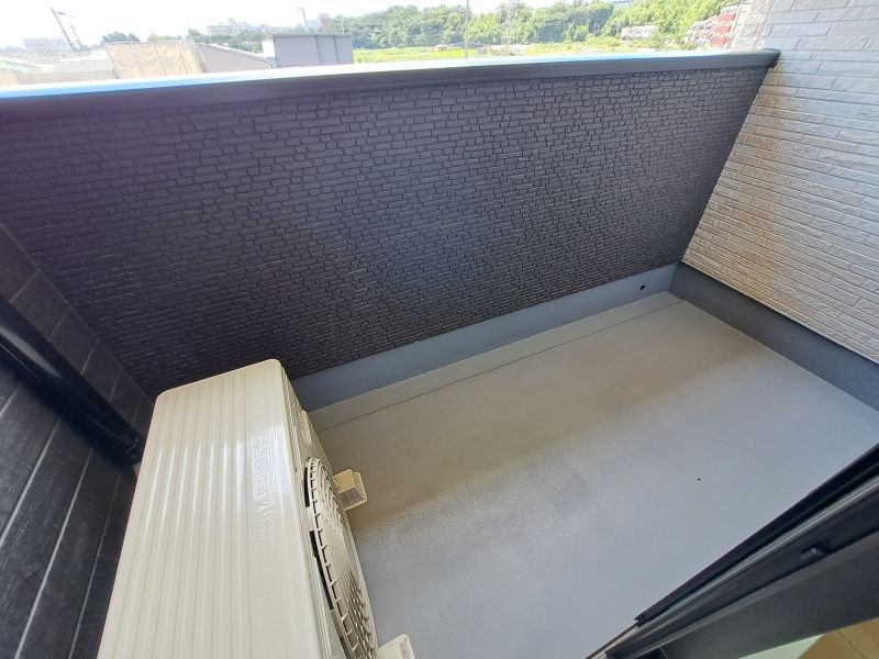 異なる号室の室内写真です