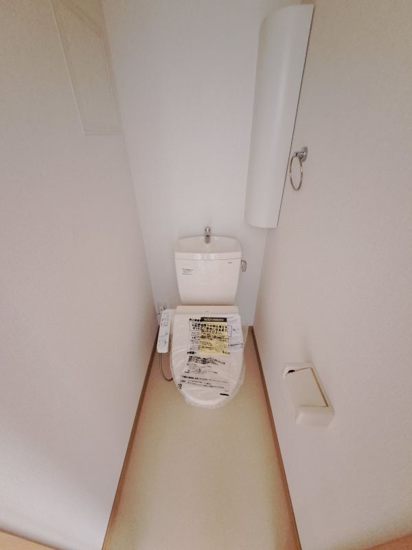 反転した間取りの内観