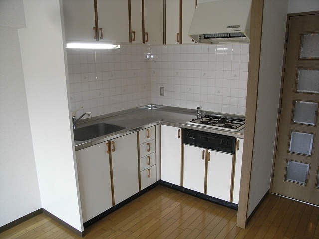 異なる号室の室内写真です