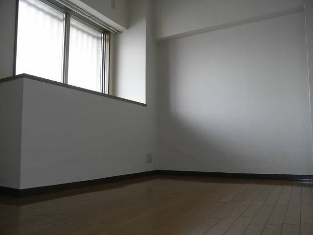 異なる号室の室内写真です