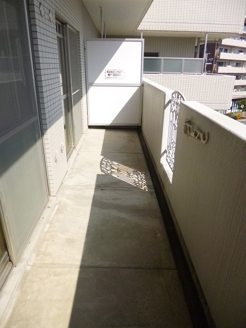 異なる号室の室内写真です