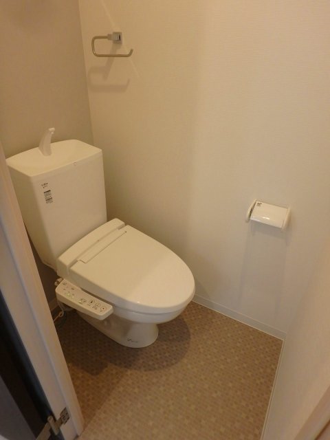 異なる号室の室内写真です