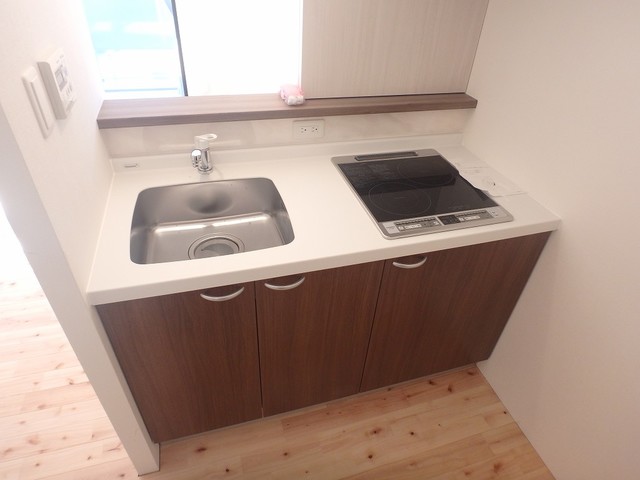 異なるフロアの室内写真です