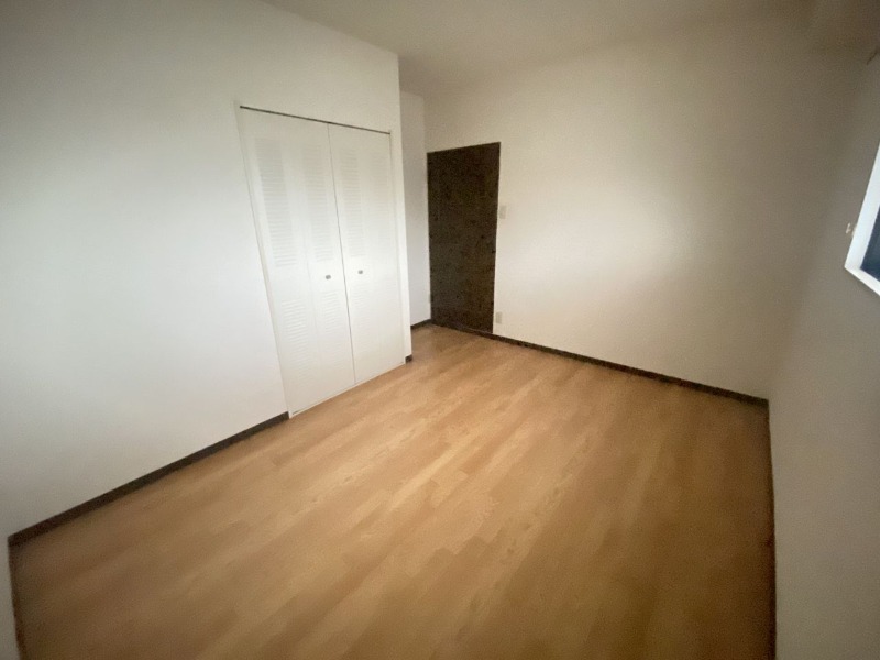 間取りが反転の501のお写真です。現状を優先します。