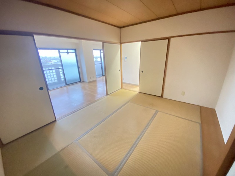 間取りが反転の501のお写真です。現状を優先します。