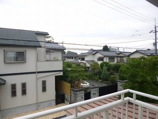 写真は201となります。
