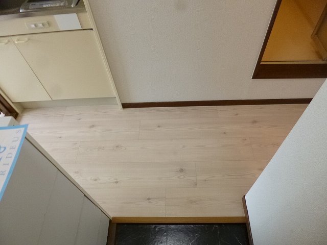 写真は201となります。