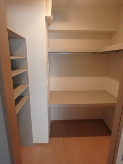 ウォークインクローゼット