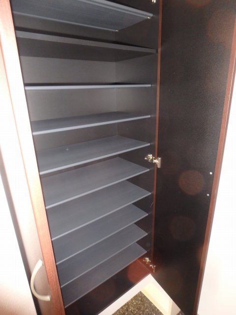 シューズボックス