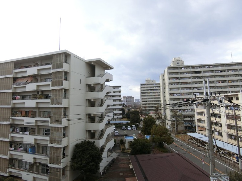 同間取　別号室