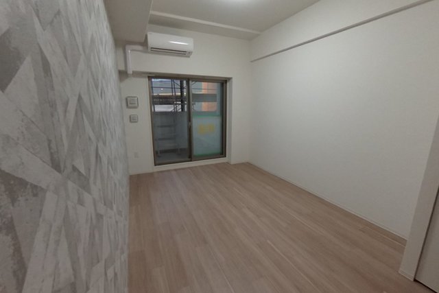 壁紙の色は異なる可能性がございます。