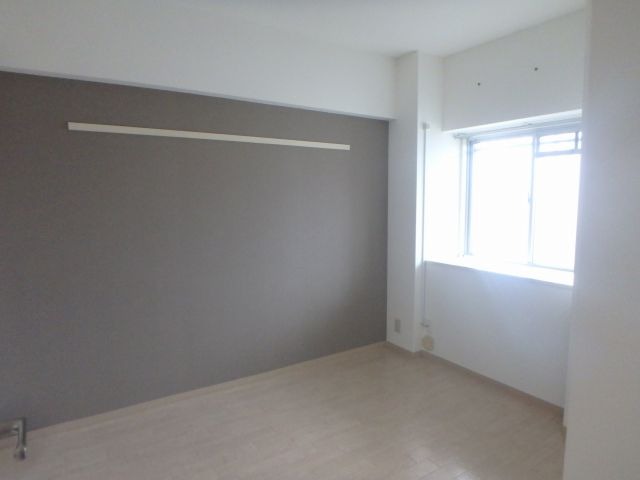 異なる号室の室内写真です