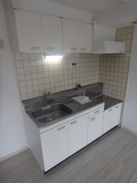 異なる号室の室内写真です