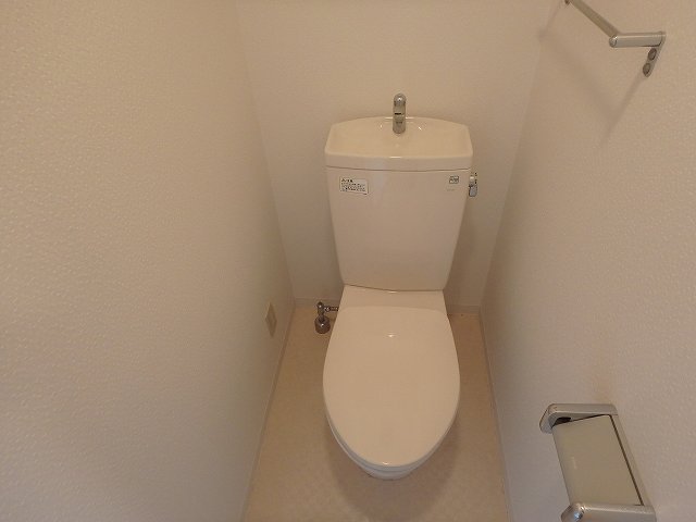 異なる号室の室内写真です