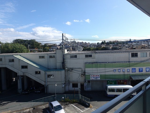 異なる号室の室内写真です