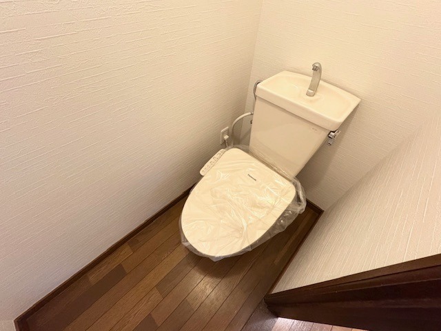 ウォシュレットは残置物です