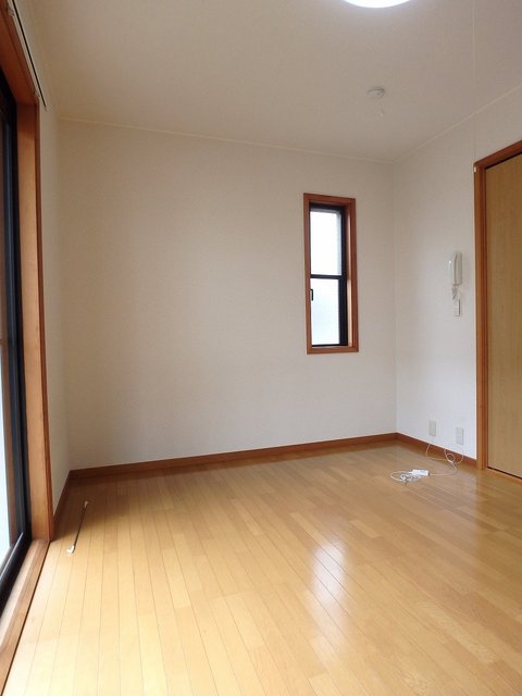 異なる号室の室内写真です