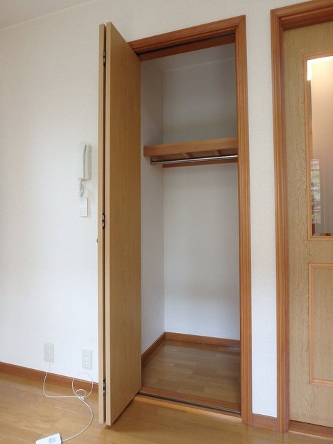 異なる号室の室内写真です
