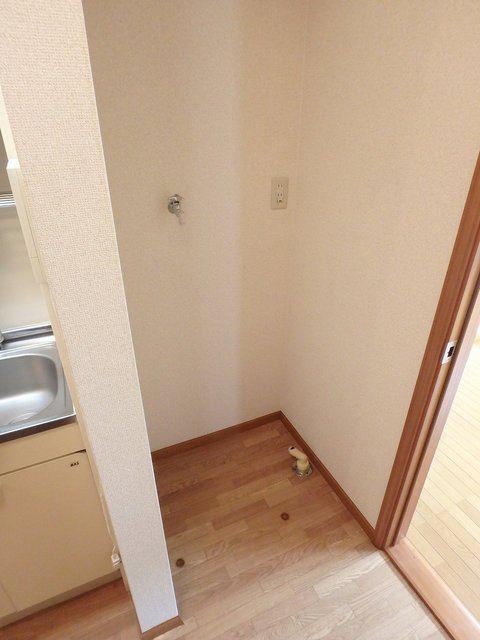 異なる号室の室内写真です