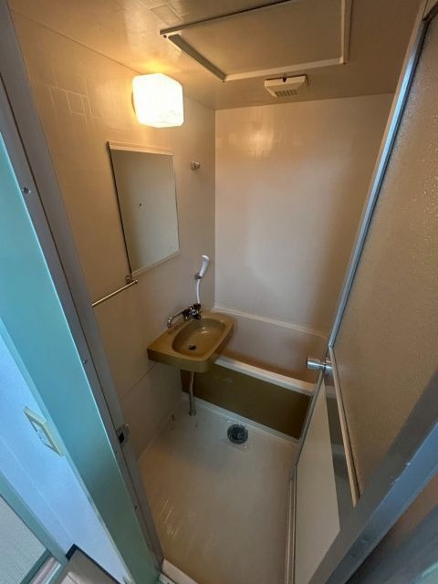バス